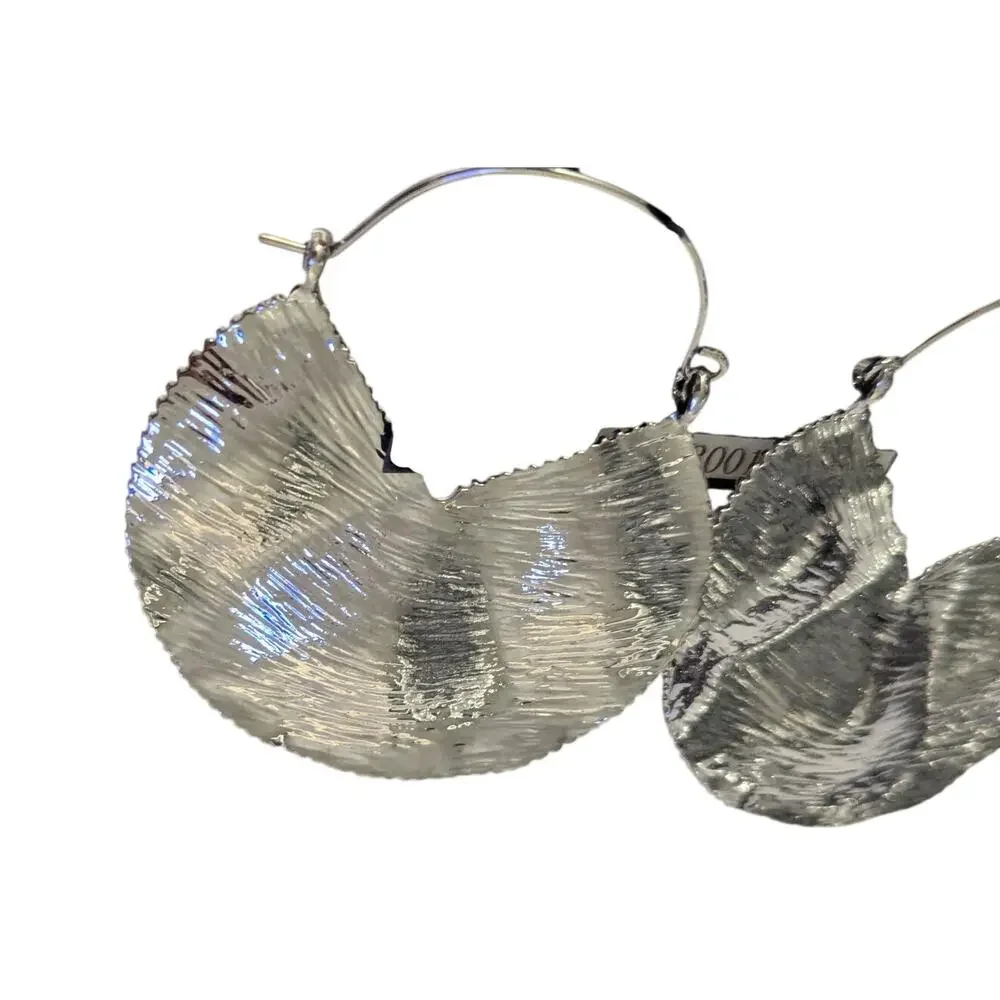 nOir Silver Bevel Hoop Earrings - Picture 5 of 6